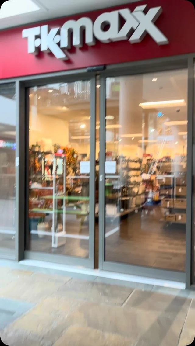 Not sure about where to go for your kitchen essentials? Come on down to TK Maxx here at The Brooks! They are fully stocked with everything you need to set up your student kitchen, all at student-friendly prices🍽️✨! #backtoschoolshopping