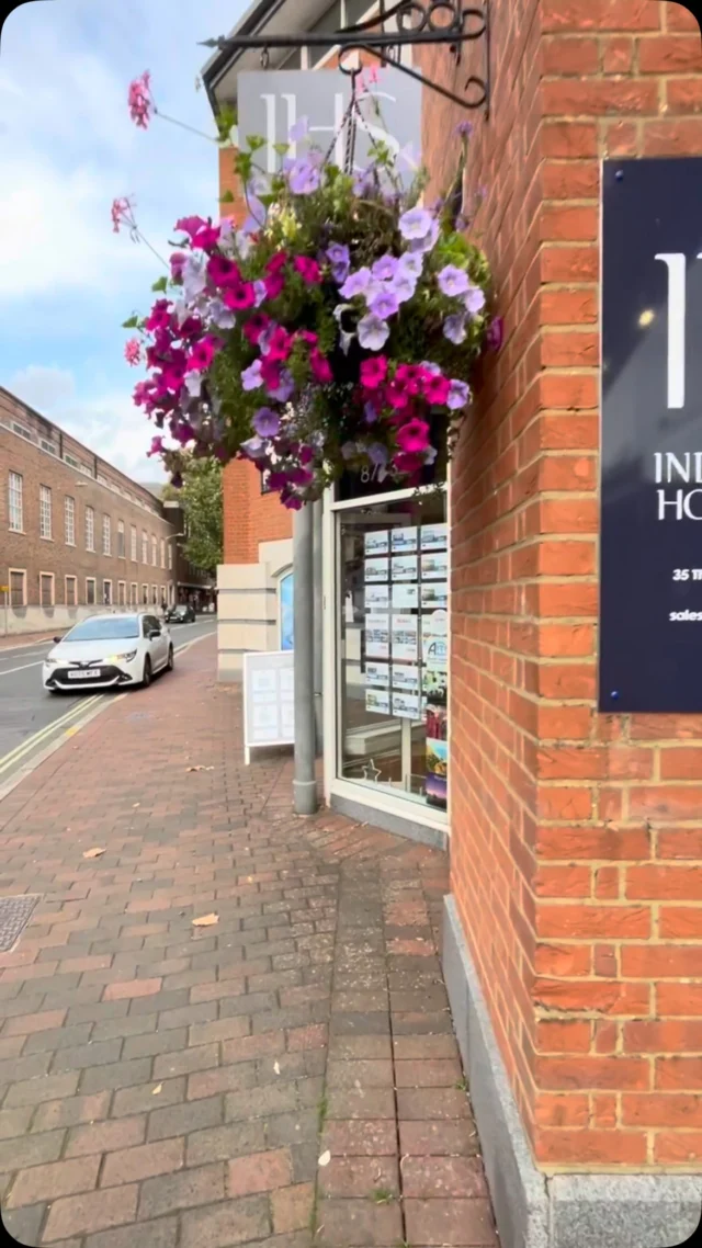 Wanting to book your next winter getaway but are not sure where to start? Come on down to the Independent Holiday Shop here at The Brooks, and let the friendly team plan your perfect winter escape✈️❄️!